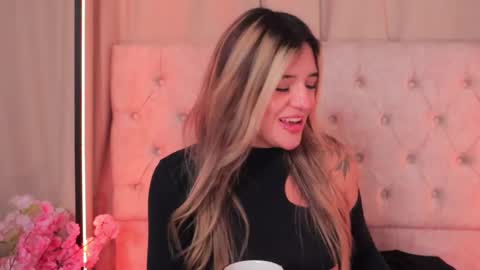 Ashley Lauren online show from February 11, 2025, 7:12 am