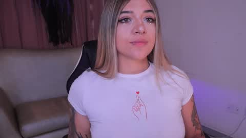 Ashley Lauren online show from October 22, 2025, 4:02 am