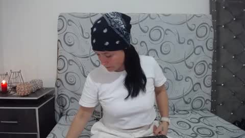 Snapshot of ashly_93 chatting on January 24, 2025, 5:10 am engel online show from January 24, 2025, 5:10 am