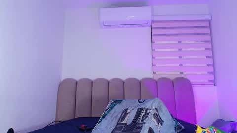 Snapshot of ashly_miller2 chatting on March 5, 2026, 12:01 pm Ashly online show from March 5, 2026, 12:01 pm