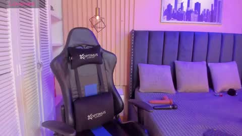 ashlye_miller_ online show from January 4, 2025, 3:40 am