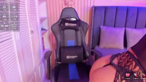 ashlye_miller_ online show from January 17, 2025, 3:45 am