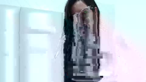 AshlyMoon online show from December 19, 2025, 1:23 am