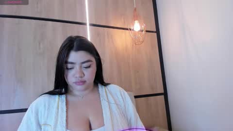 ashlyn online show from January 15, 2026, 8:01 pm