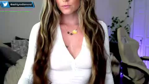 Ashlyndiamond online show from June 26, 2026, 10:36 pm