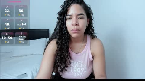 ashlyviper77 online show from November 16, 2025, 6:13 pm