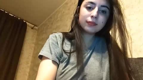 Lina online show from October 27, 2025, 1:26 pm