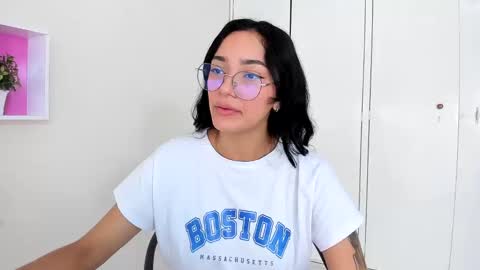 Snapshot of asiam_brunet chatting on January 27, 2025, 12:58 pm Camila online show from January 27, 2025, 12:58 pm