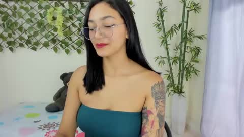Snapshot of asiam_brunet chatting on September 20, 2025, 2:29 pm Camila online show from September 20, 2025, 2:29 pm