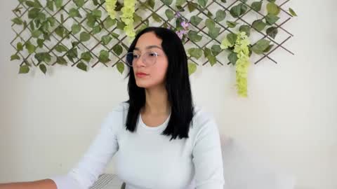 Snapshot of asiam_brunet chatting on October 8, 2025, 2:25 pm Camila online show from October 8, 2025, 2:25 pm