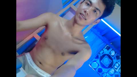 asian_ainsley69 online show from October 2, 2025, 8:43 am