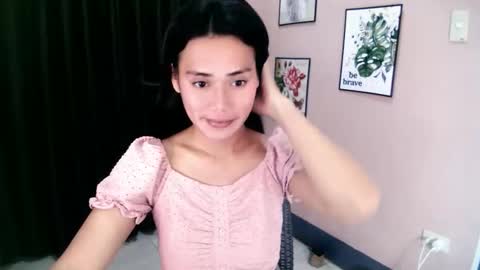 KRISTELLE online show from October 14, 2025, 10:38 am