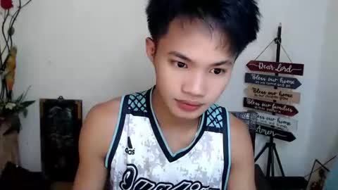 asian_lover05 online show from October 19, 2025, 4:51 pm