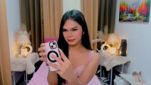 mooreen online show from November 14, 2025, 8:46 am