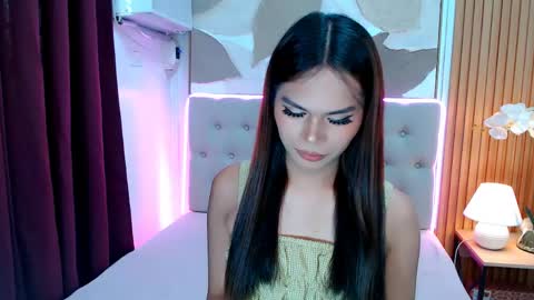 mooreen online show from April 12, 2026, 8:52 am