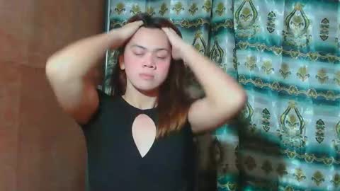 asian_reya online show from September 20, 2025, 2:07 pm