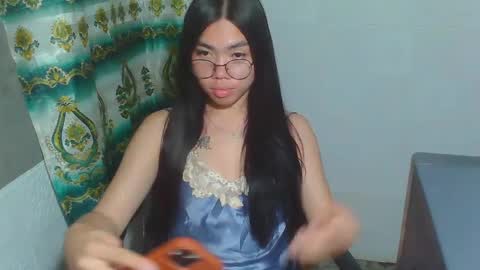 Rhean online show from February 19, 2025, 1:39 pm