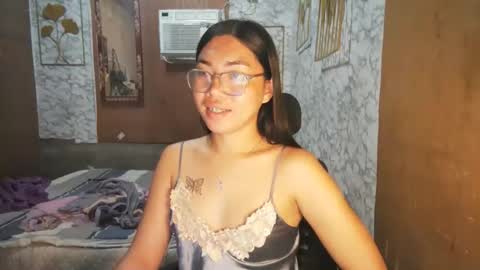 Rhean online show from October 20, 2025, 12:22 am