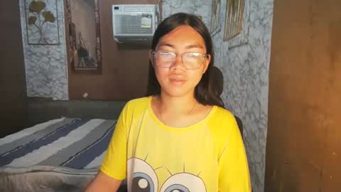 Snapshot of asian_rhean chatting on October 21, 2025, 11:16 pm Rhean online show from October 21, 2025, 11:16 pm