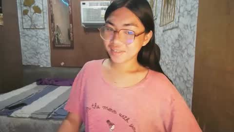 Snapshot of asian_rhean chatting on November 9, 2025, 8:29 pm Rhean online show from November 9, 2025, 8:29 pm