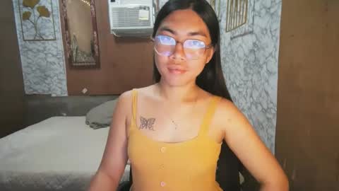 Snapshot of asian_rhean chatting on November 12, 2025, 11:03 pm Rhean online show from November 12, 2025, 11:03 pm