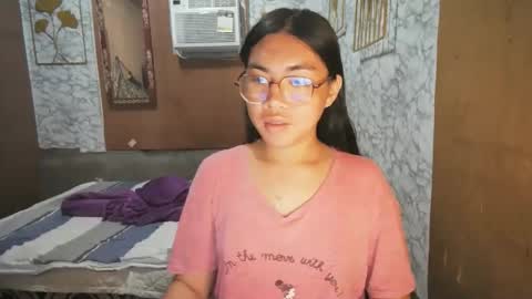 Snapshot of asian_rhean chatting on November 16, 2025, 10:10 am Rhean online show from November 16, 2025, 10:10 am