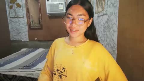 Snapshot of asian_rhean chatting on November 17, 2025, 10:15 pm Rhean online show from November 17, 2025, 10:15 pm