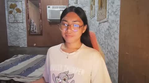 Snapshot of asian_rhean chatting on November 29, 2025, 10:29 am Rhean online show from November 29, 2025, 10:29 am