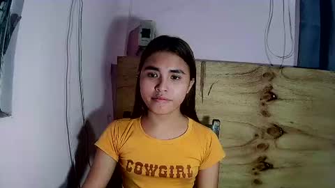 asian_sofiexxx online show from September 21, 2025, 1:35 pm