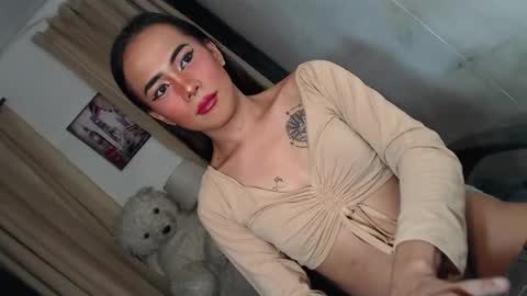asian_ulysses online show from May 18, 2026, 11:49 am