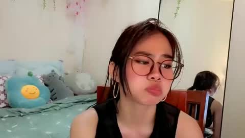 Snapshot of asianbabecandy chatting on December 16, 2024, 9:14 am candy online show from December 16, 2024, 9:14 am