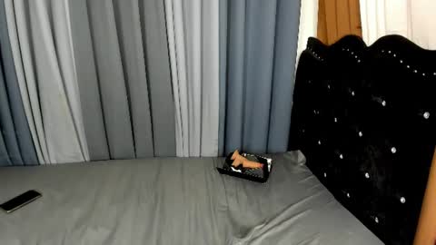 asiancumlove_luna4u online show from July 6, 2026, 3:03 pm