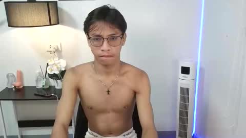 asianfuckertwink online show from March 27, 2026, 4:51 pm