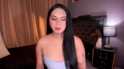 JULIA online show from March 12, 2026, 5:08 pm