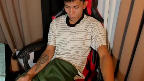 Snapshot of asianplayboyx chatting on February 20, 2025, 7:52 pm mark online show from February 20, 2025, 7:52 pm