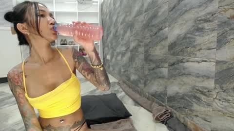 Snapshot of asianqueen93 chatting on December 2, 2024, 2:08 pm Jeje   special     online show from December 2, 2024, 2:08 pm