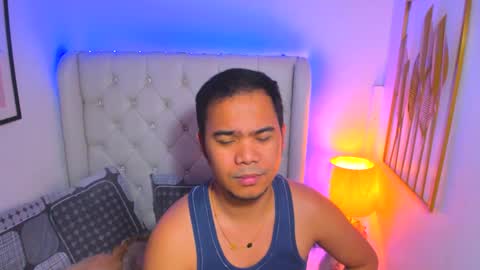 Snapshot of asianzero chatting on February 11, 2025, 9:46 pm Zero online show from February 11, 2025, 9:46 pm