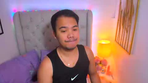 Snapshot of asianzero chatting on February 21, 2025, 6:37 pm Zero online show from February 21, 2025, 6:37 pm