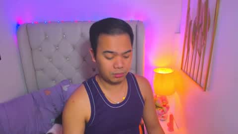 Snapshot of asianzero chatting on February 28, 2025, 4:53 pm Zero online show from February 28, 2025, 4:53 pm