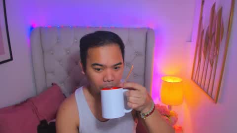 Snapshot of asianzero chatting on March 4, 2025, 8:24 am Zero online show from March 4, 2025, 8:24 am