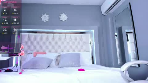 Snapshot of aslysander chatting on October 31, 2025, 4:35 am A S L Y S A N D E R online show from October 31, 2025, 4:35 am