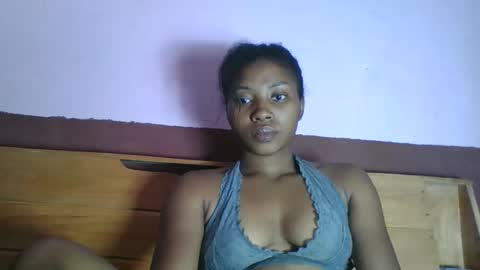 Snapshot of asmiraa chatting on March 2, 2026, 7:21 pm asmiraa online show from March 2, 2026, 7:21 pm