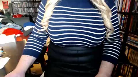 Aspen Vale online show from February 23, 2026, 10:07 pm