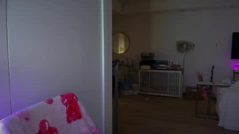 iwantaspen online show from June 13, 2026, 2:09 am