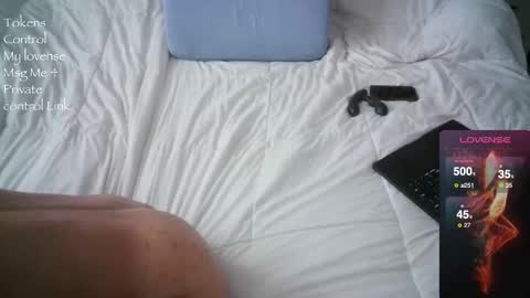 ASPEROUS 0NE COCK online show from November 17, 2025, 5:08 pm