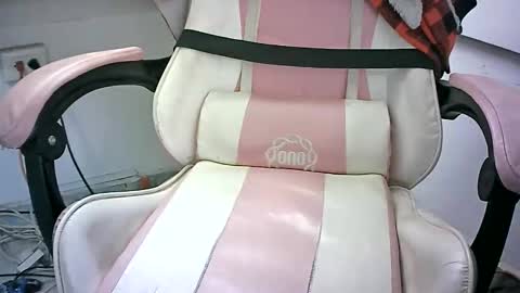 Snapshot of aspisonty chatting on March 21, 2026, 8:19 am aspisonty online show from March 21, 2026, 8:19 am