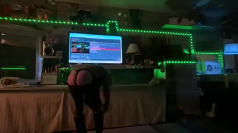 SIR WILLIAM online show from November 23, 2025, 8:25 am