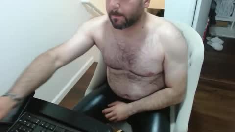 latex online show from February 12, 2026, 3:23 am