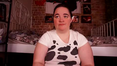 Eva online show from October 28, 2025, 2:59 am