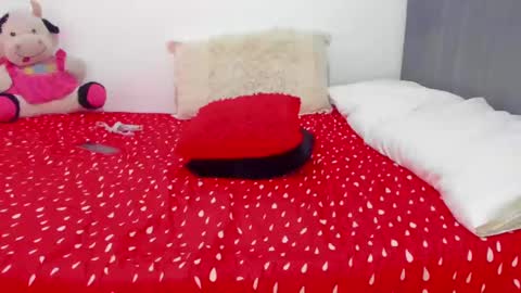 Snapshot of asshley_cute chatting on December 14, 2024, 11:01 pm instagramsoofiaa giraldo online show from December 14, 2024, 11:01 pm